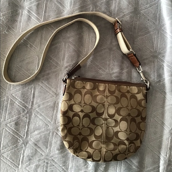 Coach purse - Picture 2 of 2